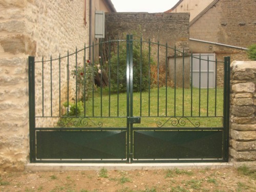 Portail en fer forgé